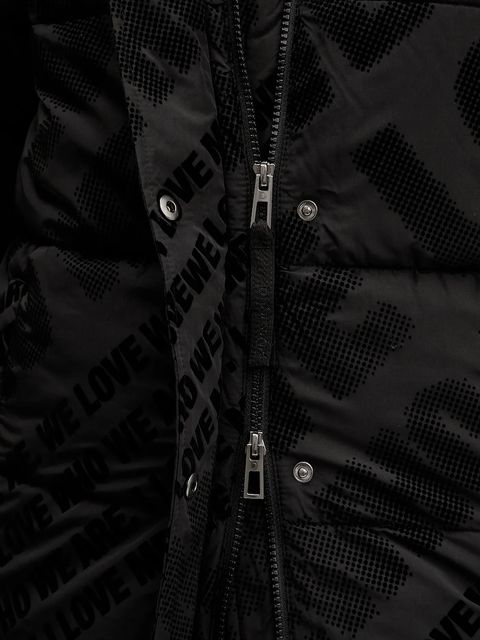 Desigual kurtka CADERA FLOCK kolor czarny zimowa 25WWEW23