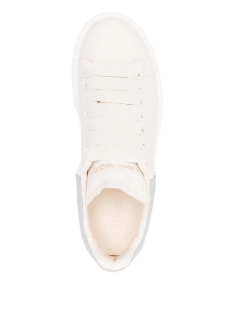 Alexander McQueen textured heel-tab ballet flats - White