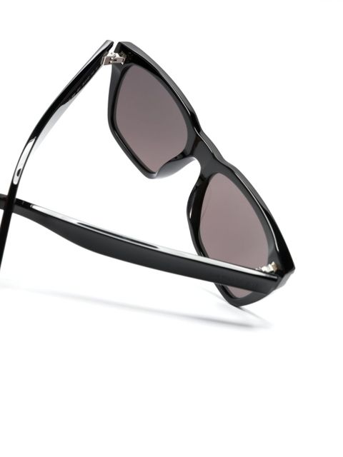 Saint Laurent Eyewear logo-engraved-arm cat-eye sunglasses - Black - zdjęcie produktu nr 2