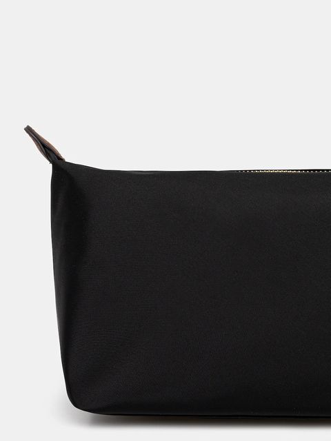 Tommy Hilfiger kosmetyczka kolor czarny AW0AW17727 - zdjęcie produktu nr 2