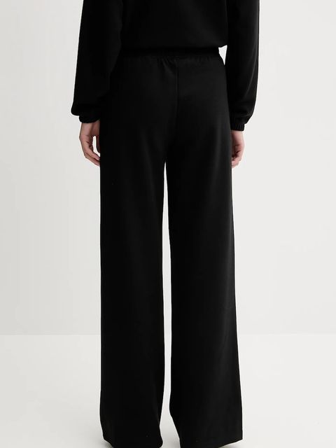 Guess spodnie dresowe ROBERTA kolor czarny z aplikacją V5RB12 KC3D2 - zdjęcie produktu nr 2