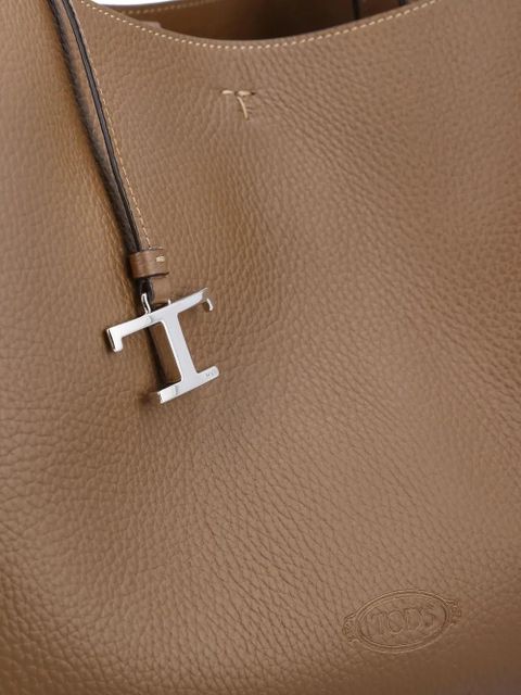 Tod's charm shoulder bag - Brown