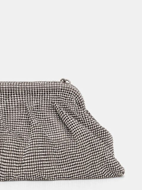 Guess kopertówka ZALINA kolor srebrny HWRY93 50710