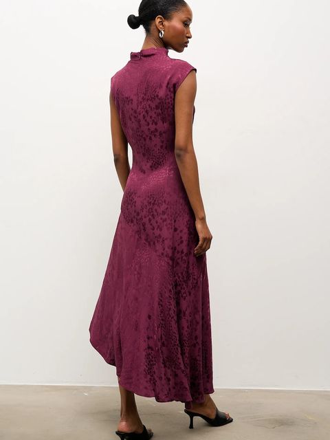 Answear.LAB sukienka kolor bordowy midi rozkloszowana - zdjęcie produktu nr 2