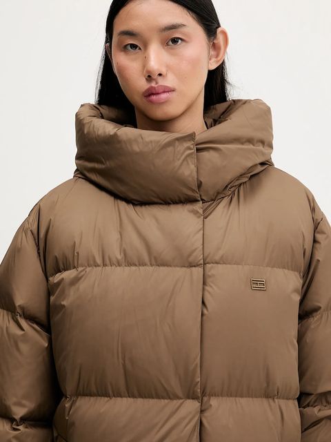 Tommy Hilfiger kurtka puchowa kolor brązowy zimowa WW0WW47745