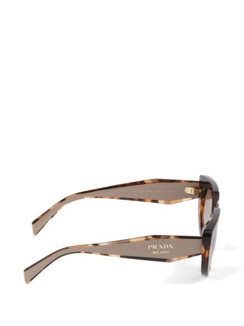 Prada Eyewear sunglasses with logo - Brown