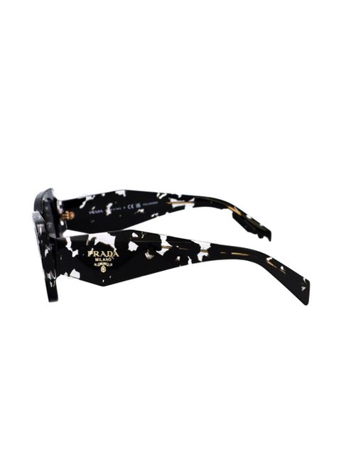 Prada Eyewear cat eye-frame sunglasses - Black