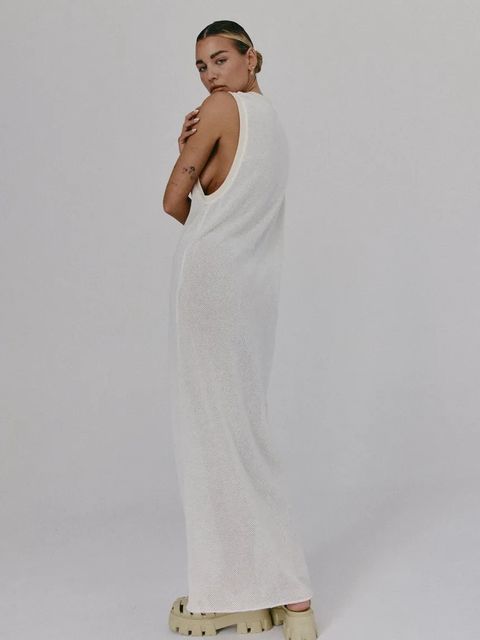 MUUV. sukienka LLARD kolor beżowy maxi prosta