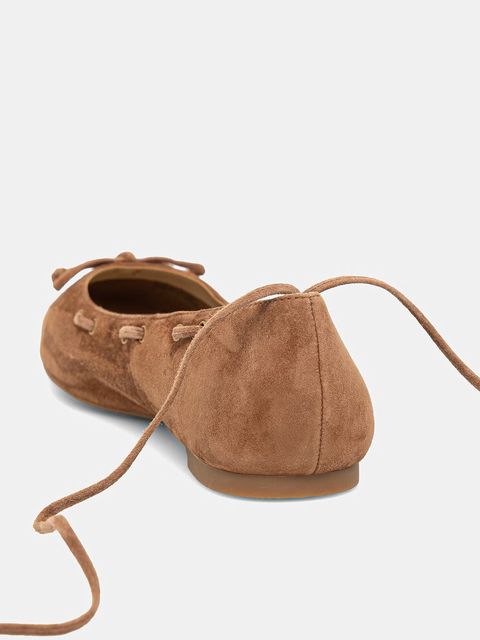 MICHAEL Michael Kors baleriny zamszowe Shae Flex Ballet - zdjęcie produktu nr 2