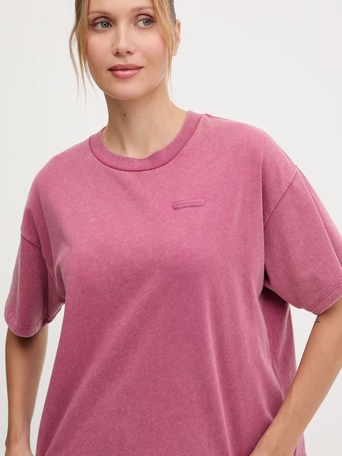 Under Armour t-shirt