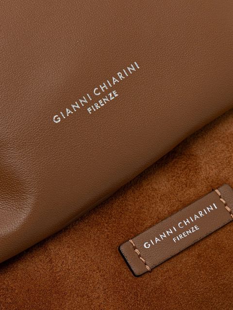 Gianni Chiarini torebka zamszowa DUA