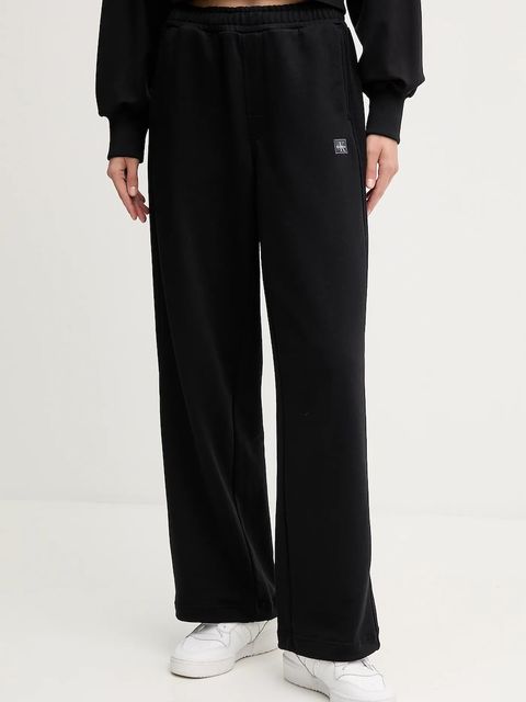 Calvin Klein Jeans spodnie dresowe damskie kolor czarny gładkie LV047C249G - zdjęcie produktu nr 1