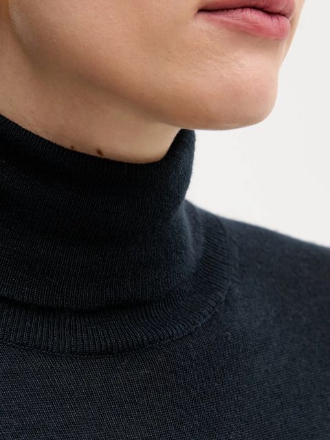 Sisley sweter damski kolor granatowy lekki z golfem 11BAM201C - zdjęcie produktu nr 2