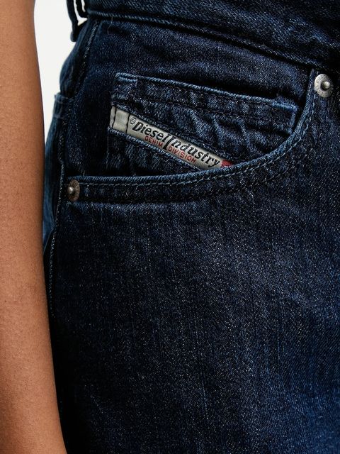 Diesel jeansy 1974 D-ELLZ L.32