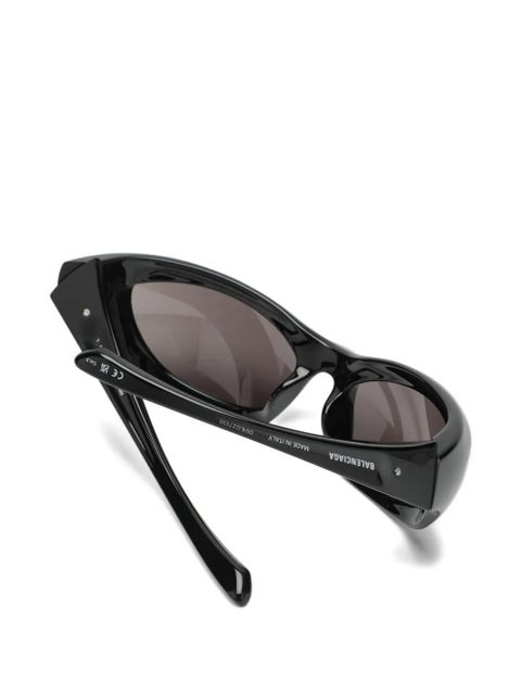 Balenciaga logo-detail sunglasses - Black