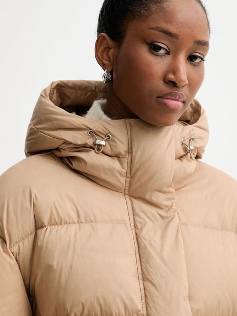 Calvin Klein kurtka puchowa kolor beżowy zimowa oversize LV044D525G