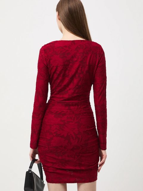 Medicine sukienka kolor czerwony mini dopasowana