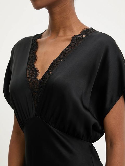 Answear.LAB sukienka kolor czarny maxi rozkloszowana