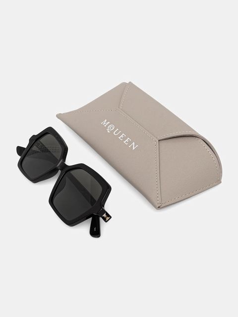 Alexander McQueen okulary przeciwsłoneczne damskie kolor czarny AM0537S