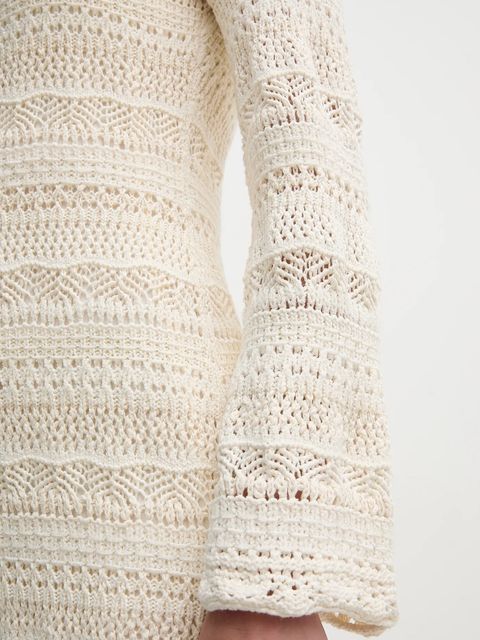 OUI sukienka kolor beżowy midi prosta 92408