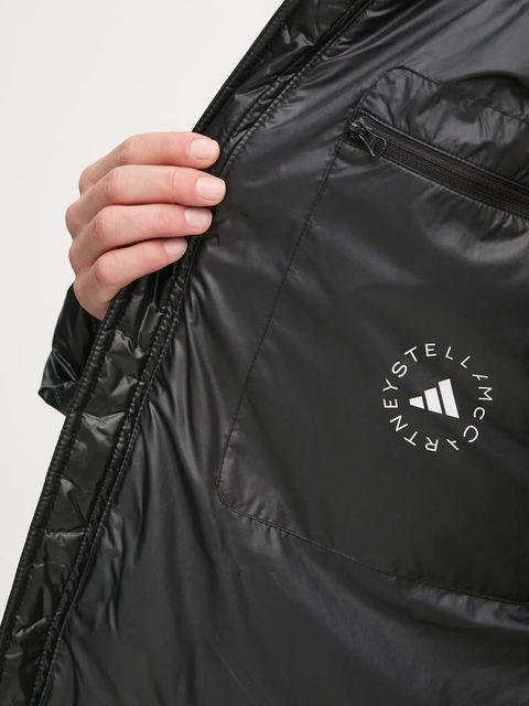 adidas by Stella McCartney kurtka TrueNature damska kolor czarny zimowa IW9842