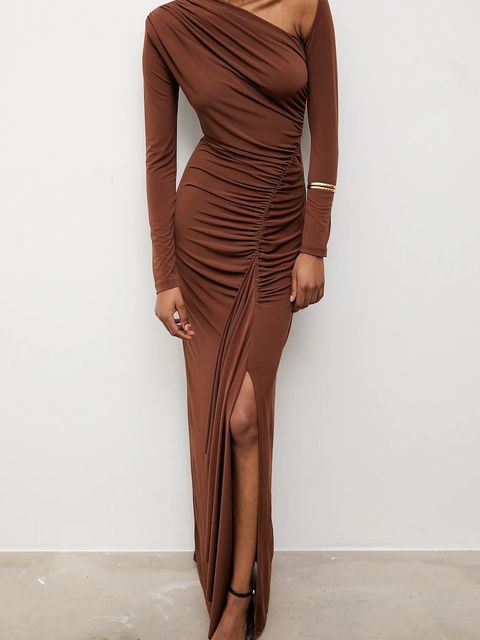 Answear.LAB sukienka kolor brązowy maxi dopasowana - zdjęcie produktu nr 1