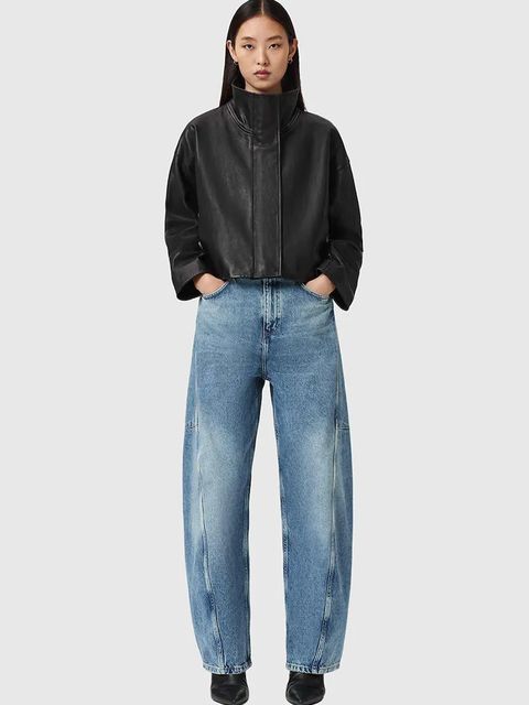 AllSaints jeansy CARTER damskie medium waist W006ED - zdjęcie produktu nr 1