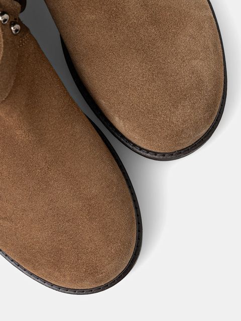 Medicine botki zamszowe kolor brązowy na platformie