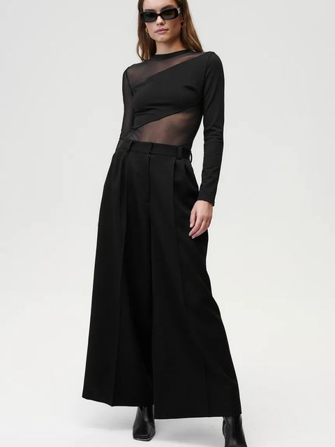 Undress Code body Thong