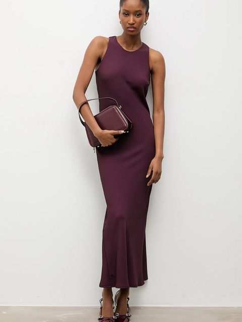 Answear.LAB sukienka kolor bordowy maxi dopasowana - zdjęcie produktu nr 1