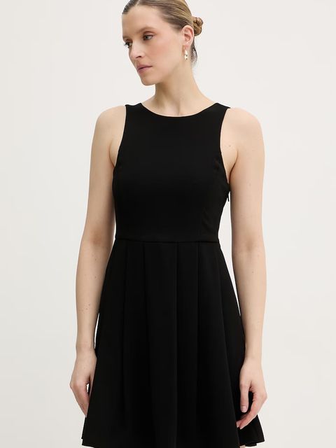 Armani Exchange mała czarna - zdjęcie produktu nr 1