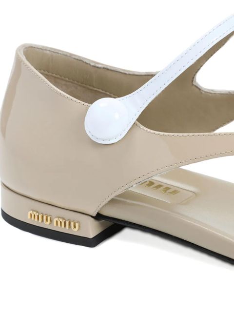 Miu Miu two-tone patent-leather sandals - Neutrals
