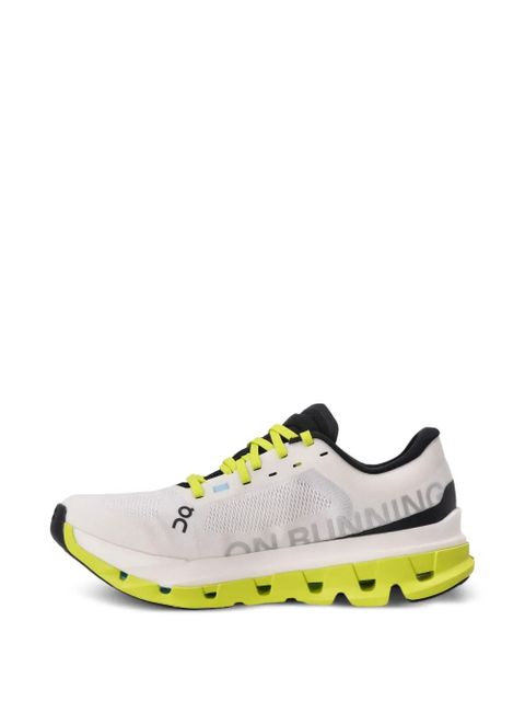 On Running Cloud trainers - White