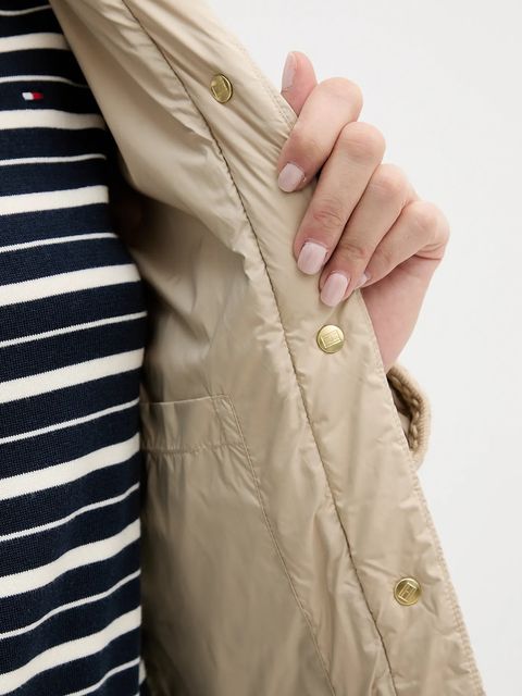 Tommy Hilfiger kurtka puchowa kolor beżowy przejściowa WW0WW47449