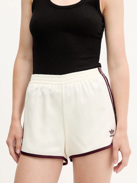 adidas Originals szorty 3-Stripes damskie kolor beżowy z aplikacją high waist KA7739 - zdjęcie produktu nr 1