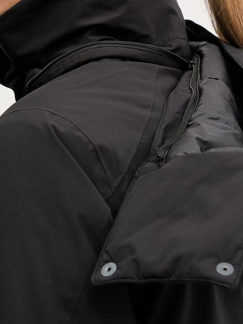 Jack Wolfskin kurtka FROST HAVEN kolor czarny zimowa A65090