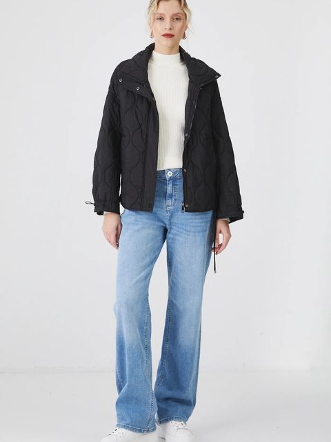 Medicine kurtka damska kolor czarny przejściowa oversize