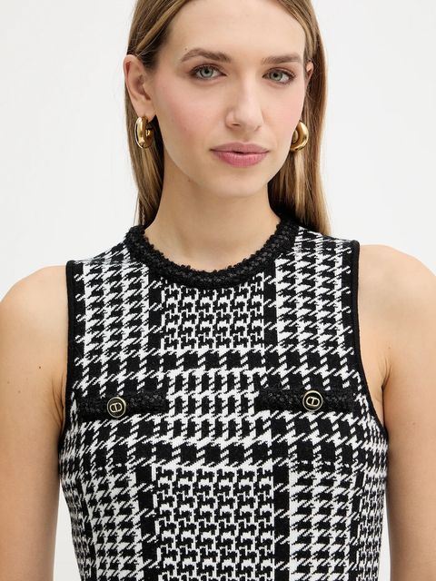 Twinset sukienka z dodatkiem wełny kolor biały mini dopasowana 252TT3042