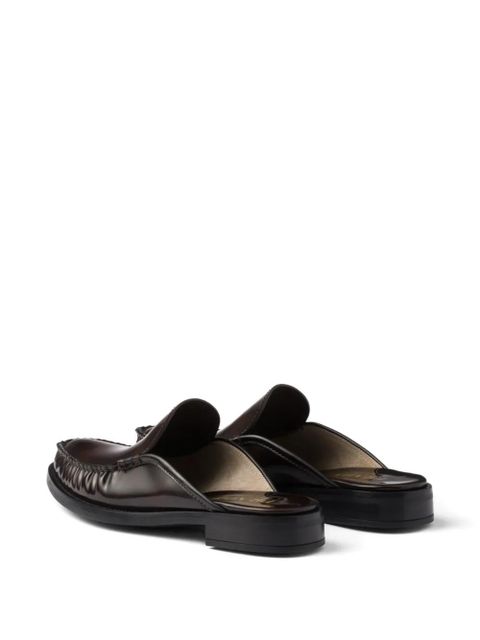 Prada logo-plaque leather mules - Brown