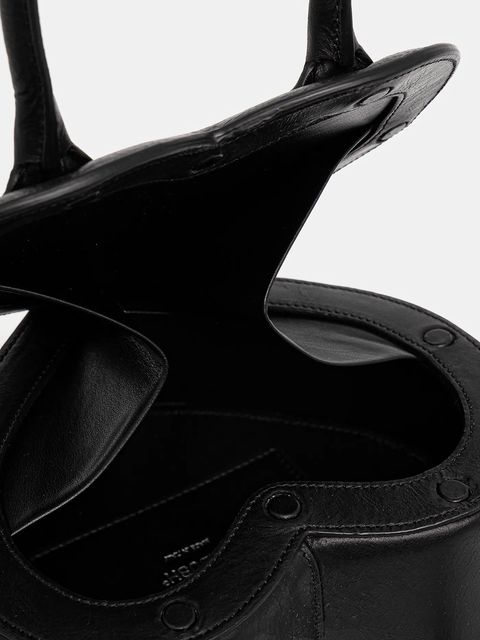 AMBUSH torebka skórzana Heart Top Handle Bag kolor czarny 12115033