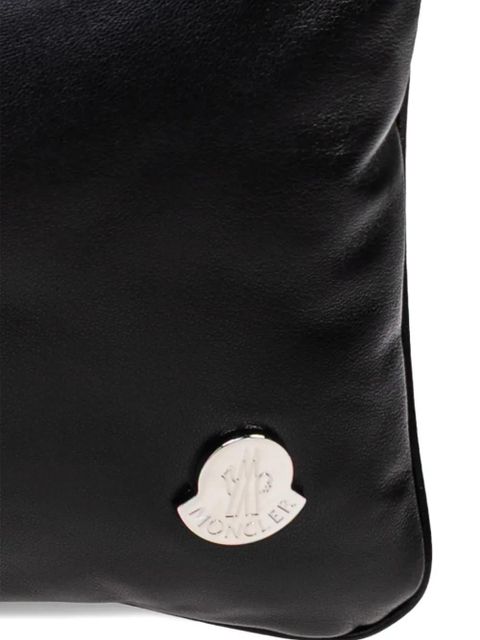 Moncler small Vetta leather logo-plaque shoulder bag - Black