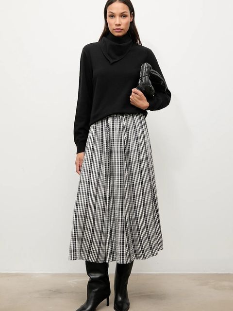 Answear.LAB sweter z wełny merino z apaszką damski kolor czarny lekki