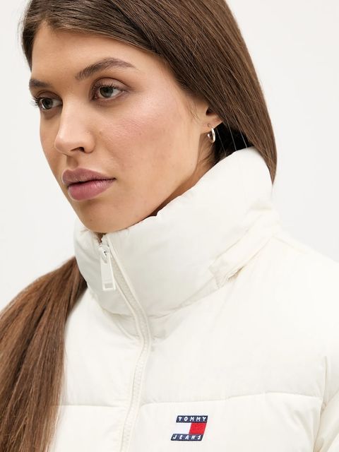 Tommy Jeans kurtka kolor biały zimowa DW0DW22041