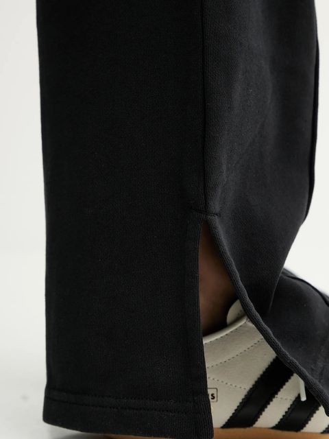 Karl Lagerfeld Jeans spodnie dresowe bawełniane damskie kolor czarny z aplikacją A4W10080