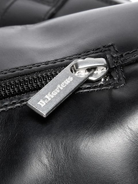 Dr. Martens kozaki skórzane Anistone damskie kolor czarny na płaskim obcasie DM42669001