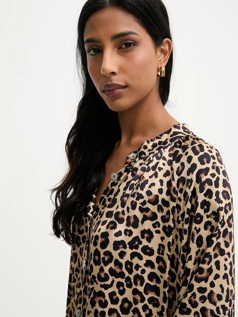 Answear.LAB sukienka kolor beżowy midi rozkloszowana