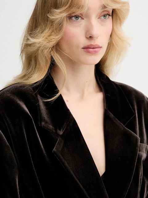 Gestuz marynarka welurowa kolor brązowy jednorzędowa gładka 10910717