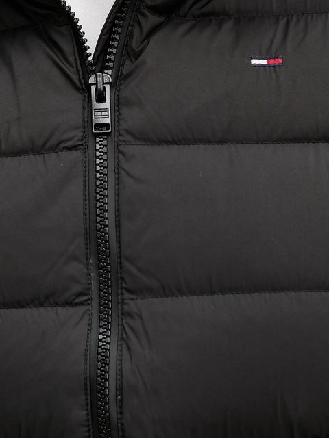 Tommy Jeans kurtka puchowa kolor czarny zimowa DW0DW21617