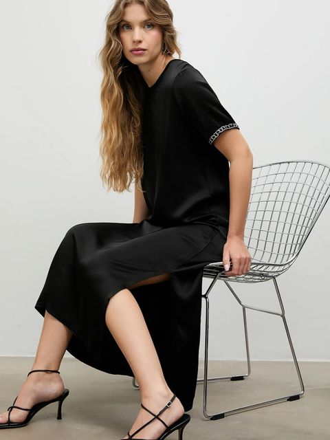 Answear.LAB sukienka kolor czarny midi prosta - zdjęcie produktu nr 1