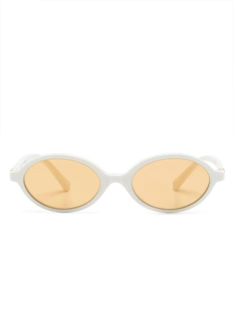 Miu Miu Eyewear logo-plaque oval-frame sunglasses - White - zdjęcie produktu nr 1